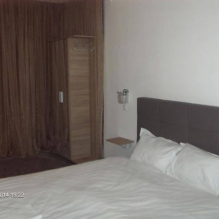Hotel Vitan273 Bucharest Luaran gambar