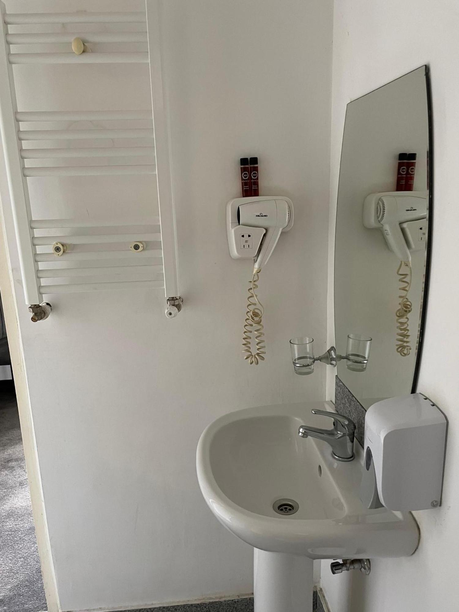 Hotel Vitan273 Bucharest Luaran gambar