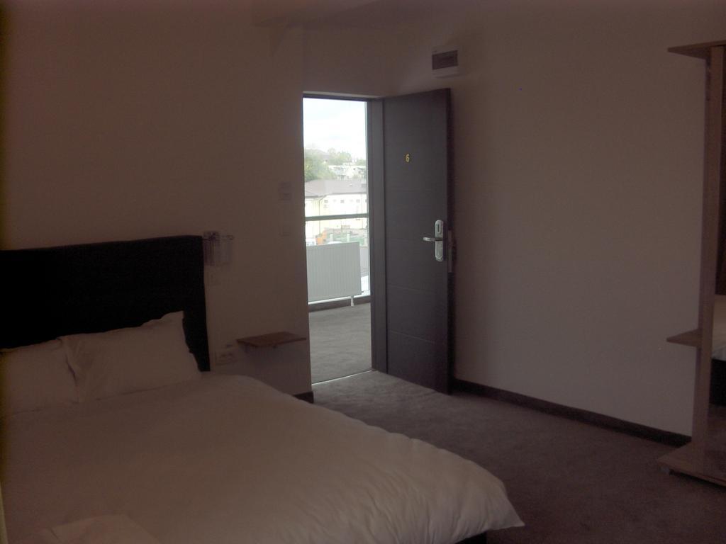 Hotel Vitan273 Bucharest Bilik gambar