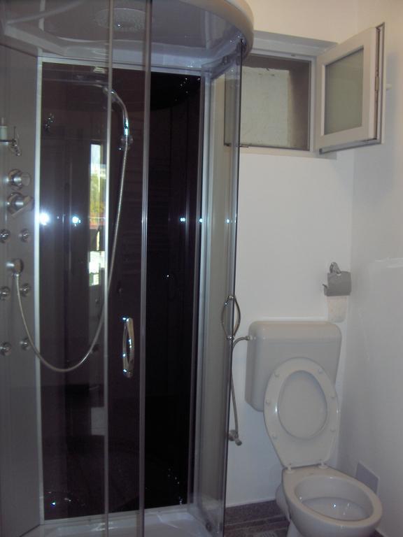 Hotel Vitan273 Bucharest Luaran gambar